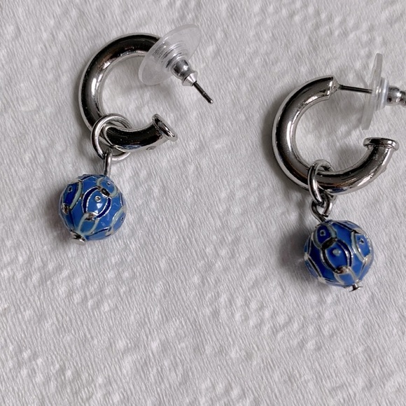 Jewelry - Cloisonné earrings NWOT